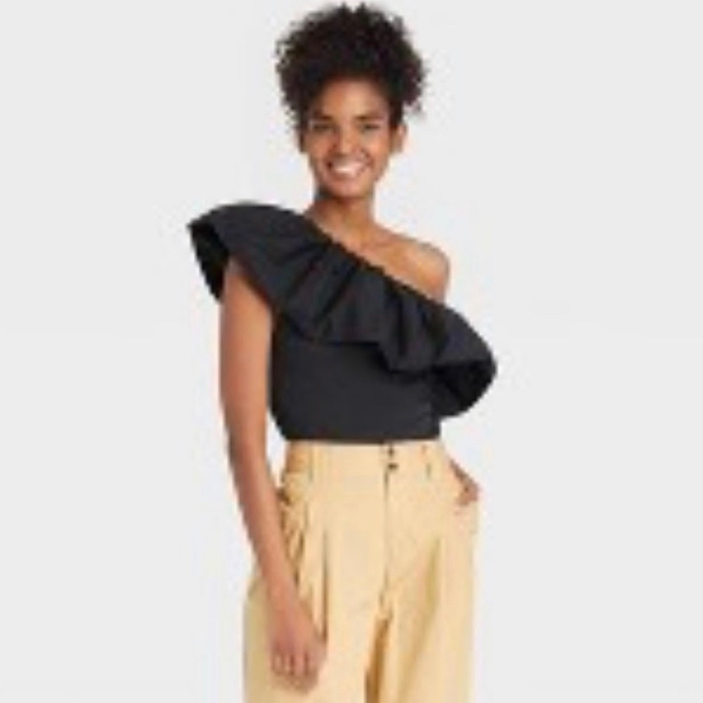 Women's Ruffle Elbow Sleeve One Shoulder Blouse - Who What Wear™ Black XL